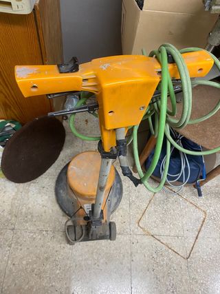 Pulidora de suelo industrial