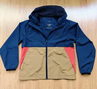 Billabong  Chubasquero niño marca Billabong. Talla