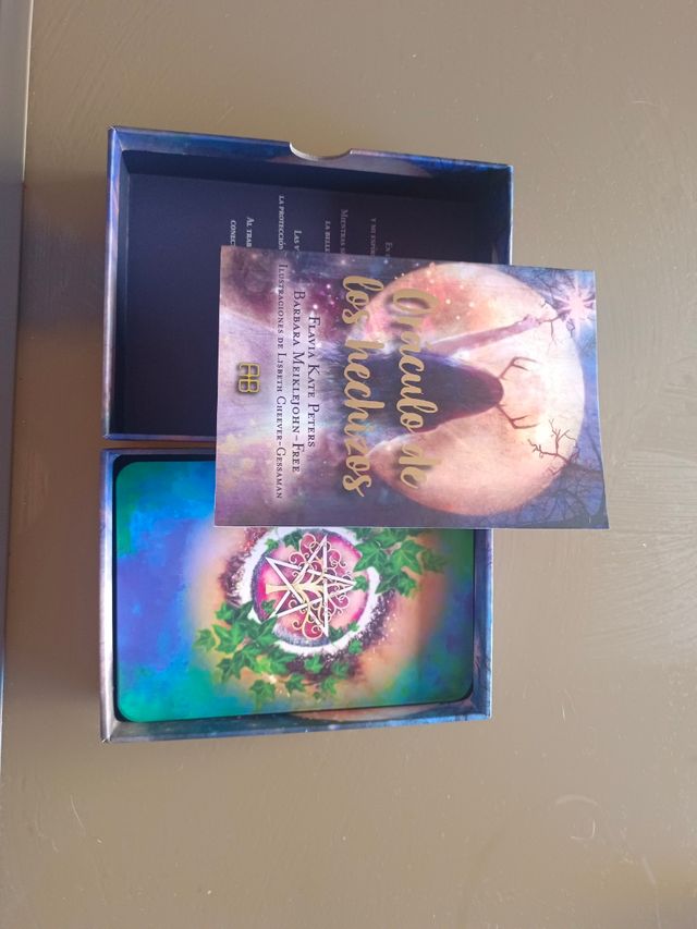 Oráculo de los Hechizos - Libro y Cartas