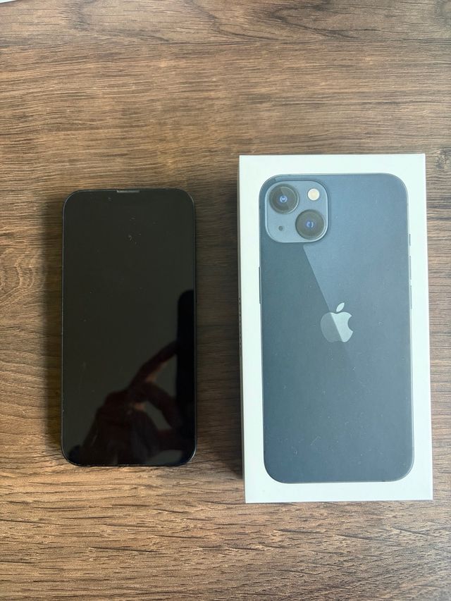 iPhone 13 128GB Negro/Azul Marino