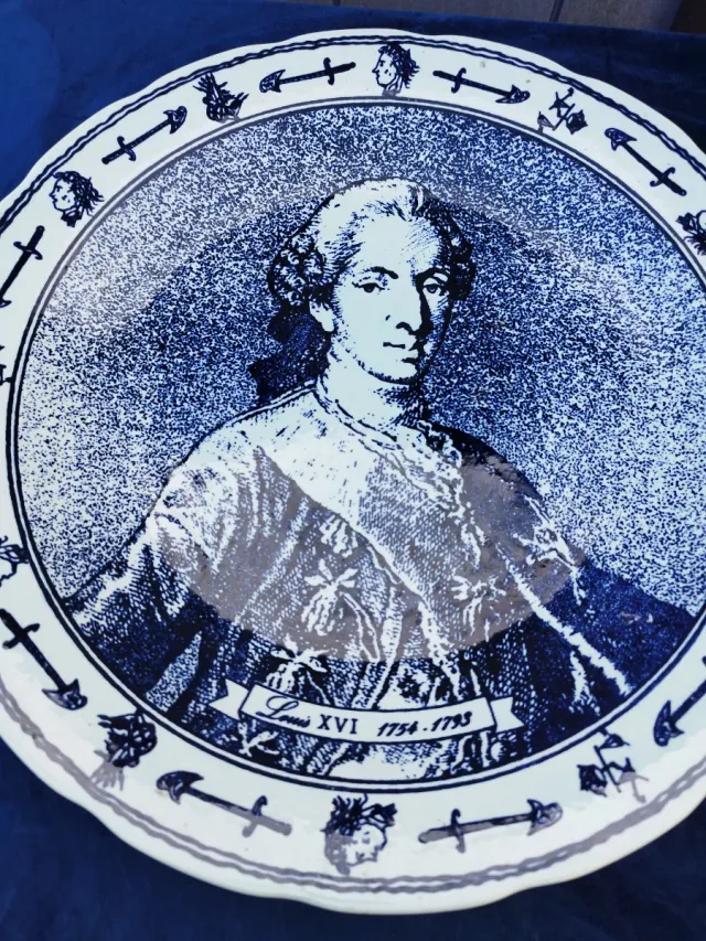 Plato decorativo Luis XVI