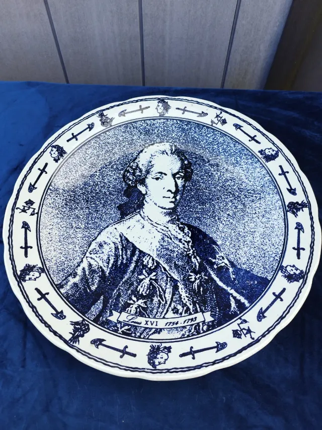 Plato decorativo Luis XVI