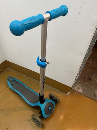 Patinete 3 ruedas azul Globber