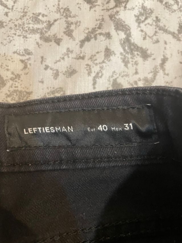 Pantalón corto negro LEFTIES Roto Talla L
