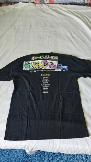 Camiseta Negra Estampada Pull&Bear Talla M