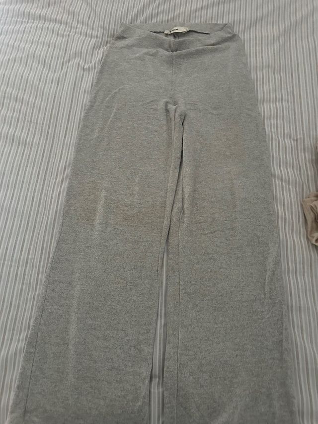 Pantalón Pull&Bear gris