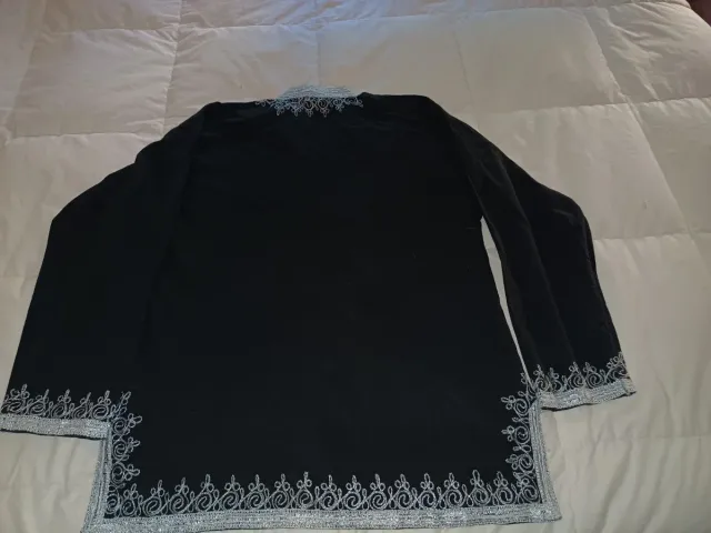 Camisa Marroquí Bordada Negra y Plateada
