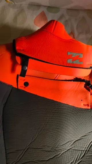 Traje surf niño Billabong naranja