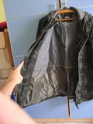 Abrigo Camuflaje Primark Talla M