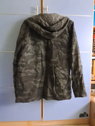 Abrigo Camuflaje Primark Talla M
