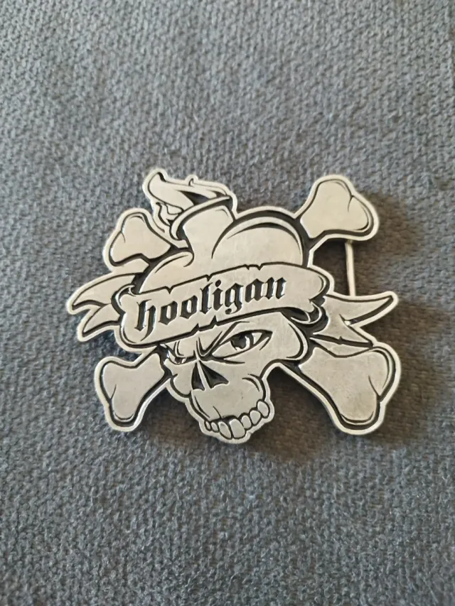 Hebilla cinturón Hooligan Calavera Huesos Cruzados