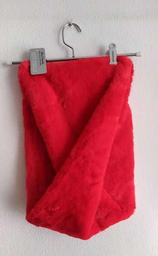 Bufanda tipo cuello roja