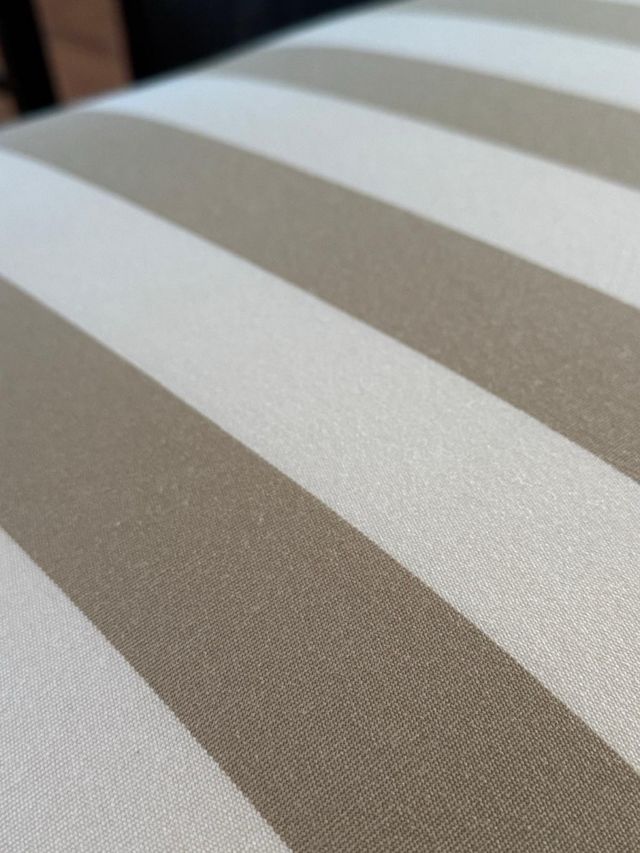 Mesa de comedor diseño cristal y piedra