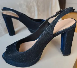 Zapatos de fiesta Menbur azul-negro con brillos