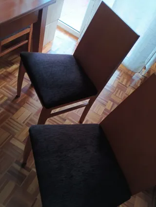 Mueble de salón más mesa de comedor con 6 sillas.