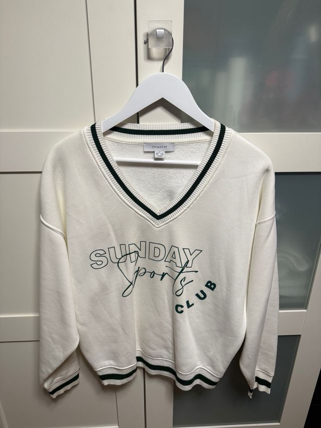 Sudadera Primark V-neck Sunday Sports Club Talla X