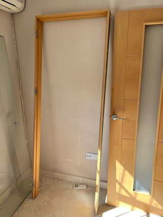 Puerta Madera Maciza Roble Completa