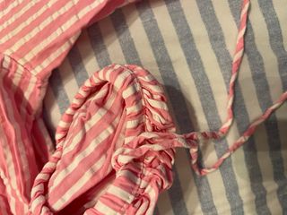 Vestido corto de rayas rosa y blanco