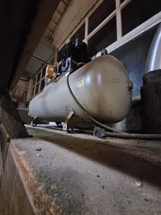 Compresor UNIAIR 500L