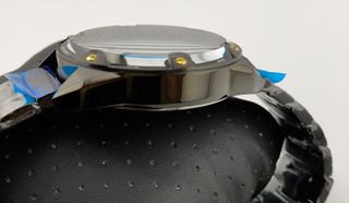 Reloj Diesel Spiked, dorado y negro