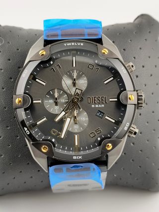 Reloj Diesel Spiked, dorado y negro