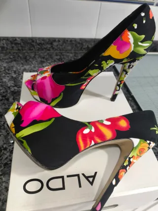 Zapatos de tacón ALDO florales