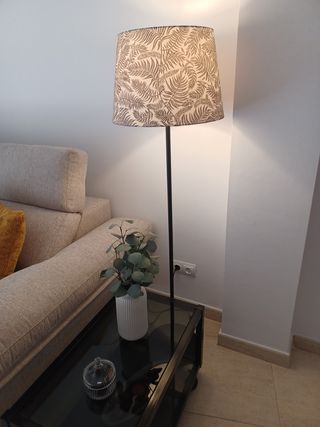 Lámpara de pie tela y metal