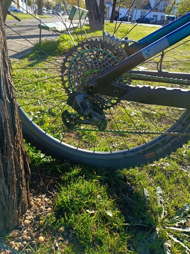 Cube Stereo Hybrid 140 HPC Ltd