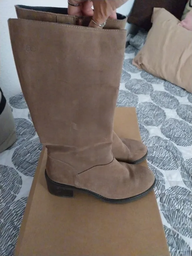 Botas altas piel mujer Libertae beige talla 40