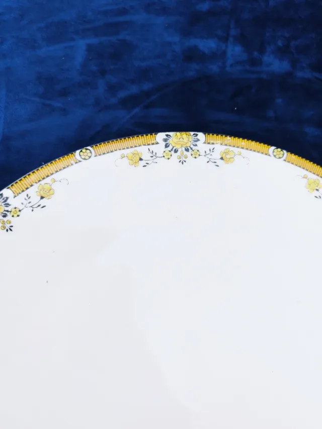 Plato para exponer postre porcelana dorado