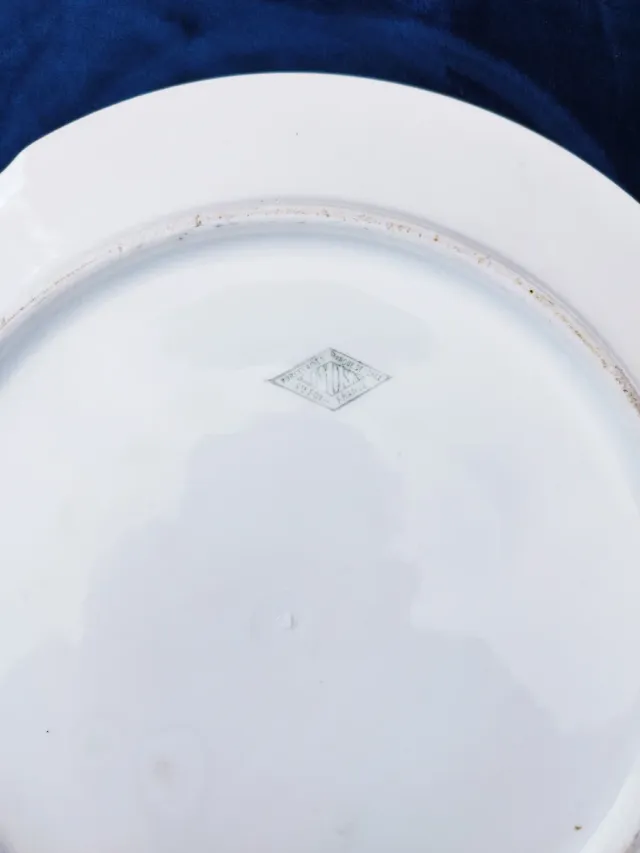 Plato para exponer postre porcelana dorado