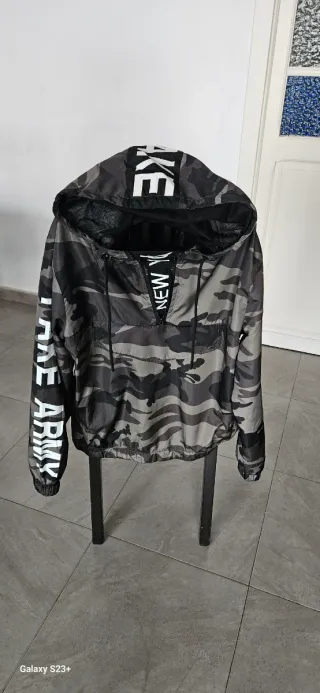 Chaqueta Camuflaje con Capucha impermeable