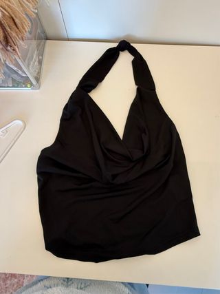 Top halter negro