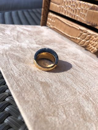 Anillo Swarovski Dorado y Negro