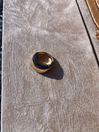 Anillo Swarovski Dorado y Negro