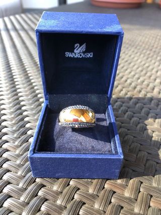 Anillo Swarovski Dorado y Negro