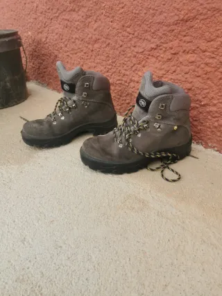 Botas de seguridad, grises