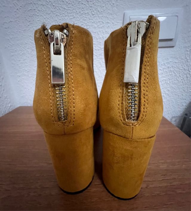 Botines Pull&Bear amarillos talla 37