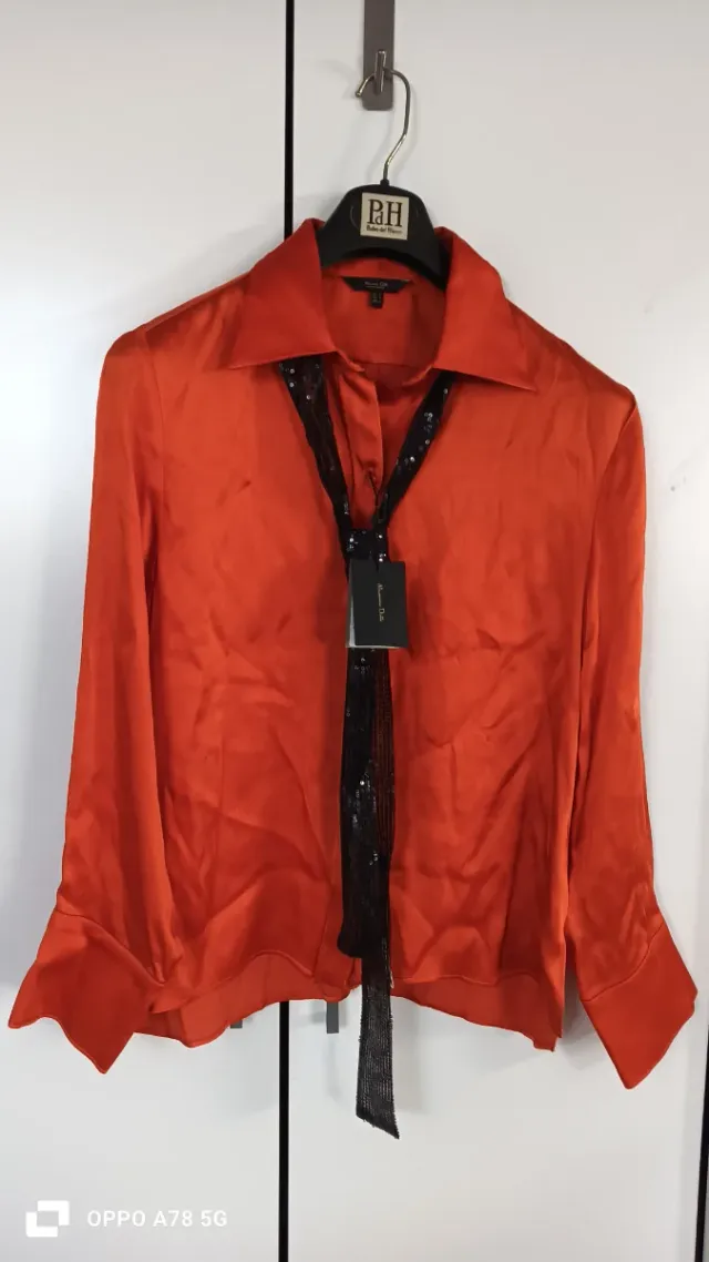 Blusa Massimo Dutti satinada lazo lentejuelas