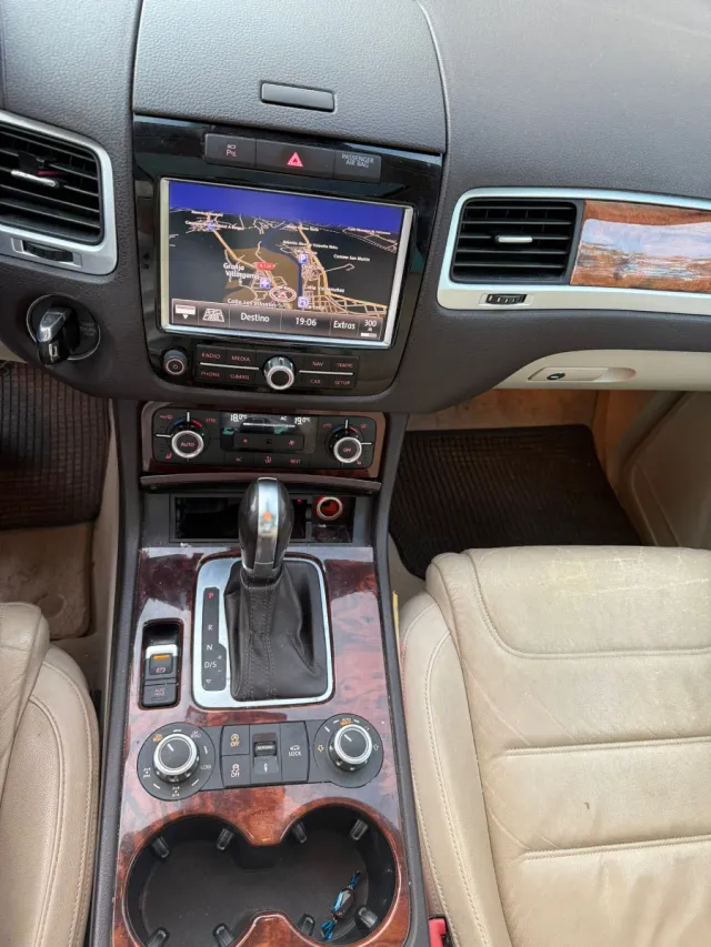 Volkswagen Touareg 2012