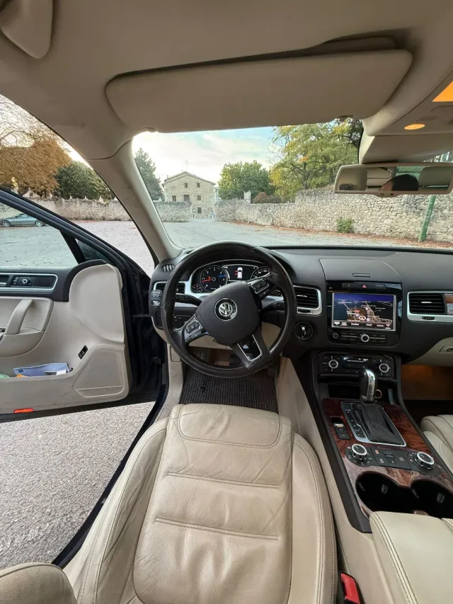 Volkswagen Touareg 2012