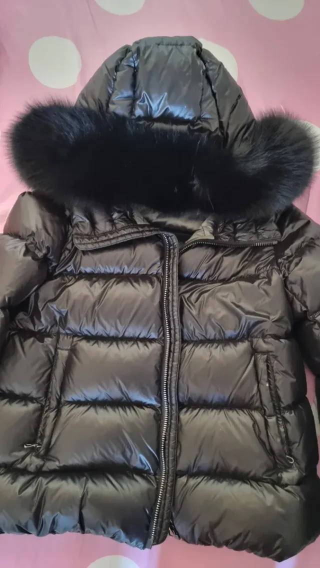 Piumino Colmar donna nero con cappuccio