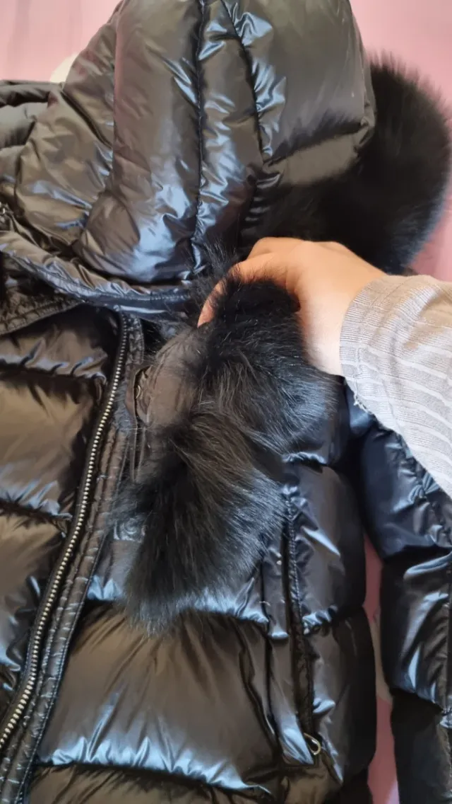 Piumino Colmar donna nero con cappuccio