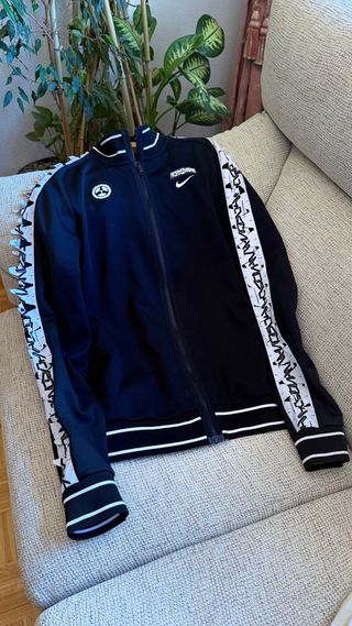 Chaqueta Nike x ACRONYM Negra y Blanca