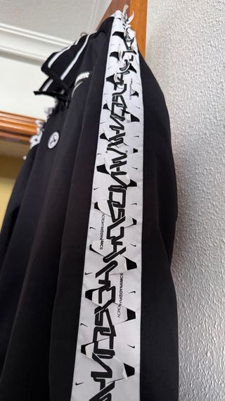 Chaqueta Nike x ACRONYM Negra y Blanca