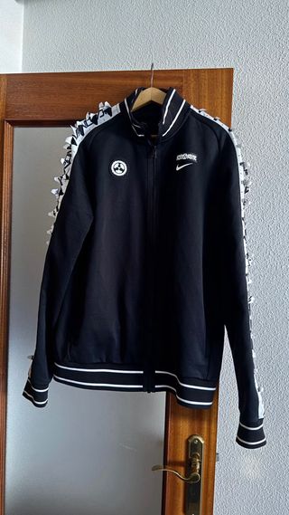 Chaqueta Nike x ACRONYM Negra y Blanca