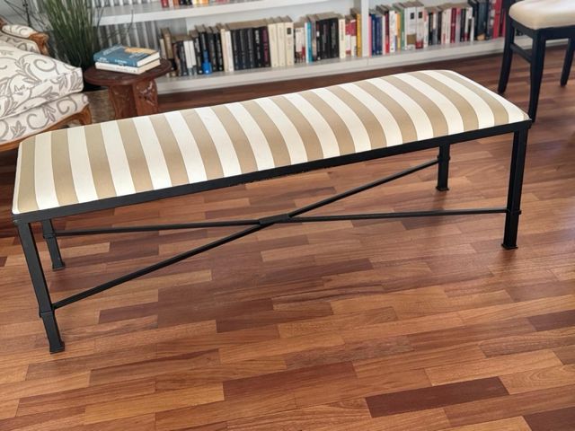 Banco forja tapizado rayas beige y negro