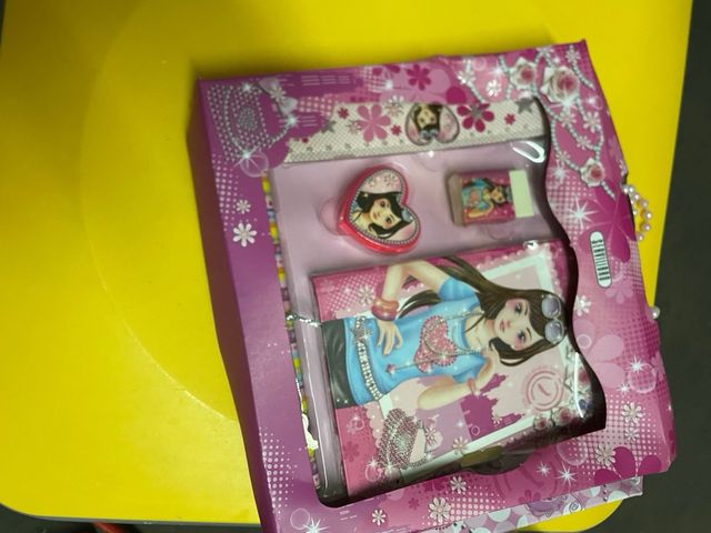 Kit Manicura Shimmer 'n Sparkle Cra-Z-Art y otros