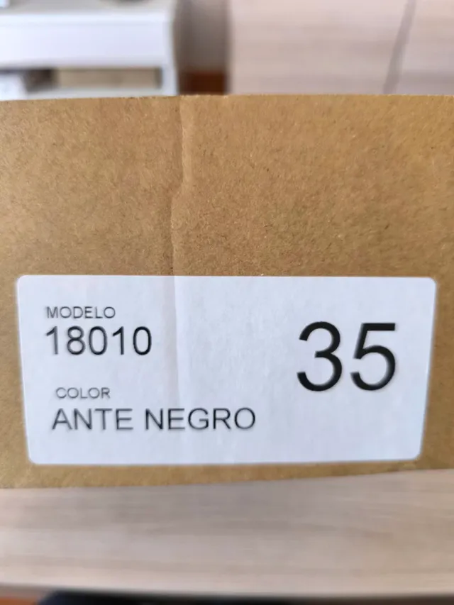 Zapato salón ante negro Talla 35 mimaO