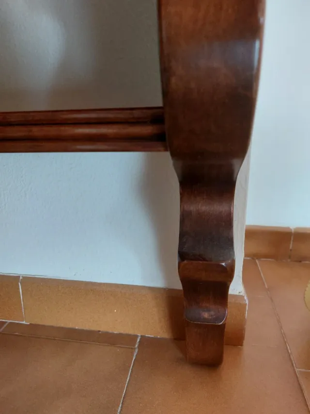 Mueble rinconero de madera para colgar
